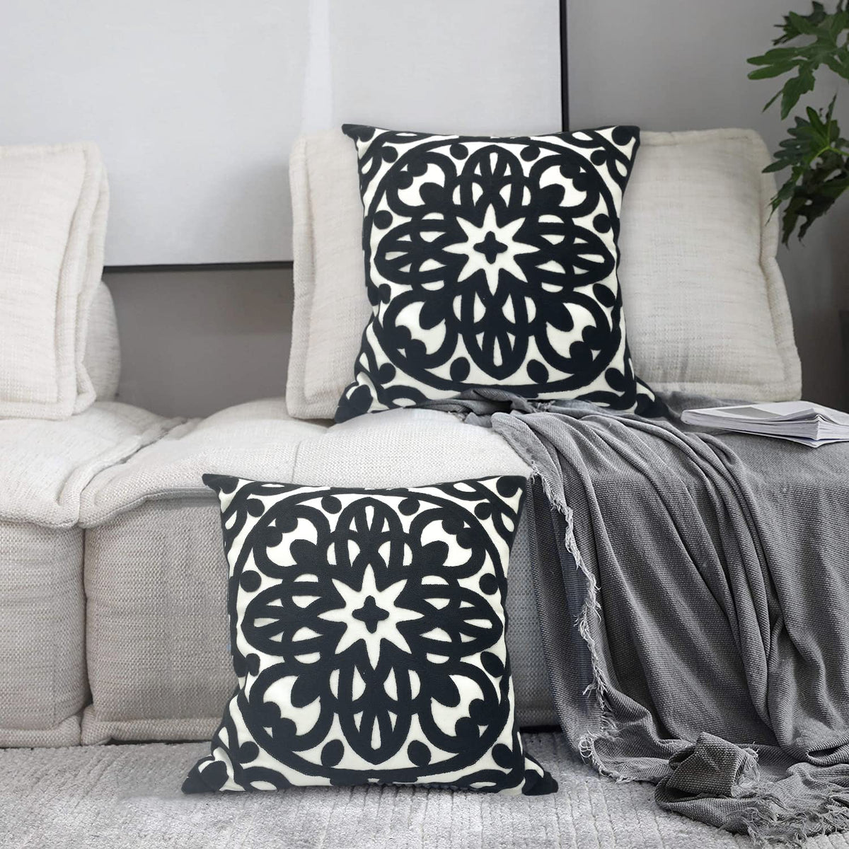 Embroidered Decorative Throw Pillow Cover 18"x 18" Set of 2 (Black / 18" x 18" (Pack of 2))