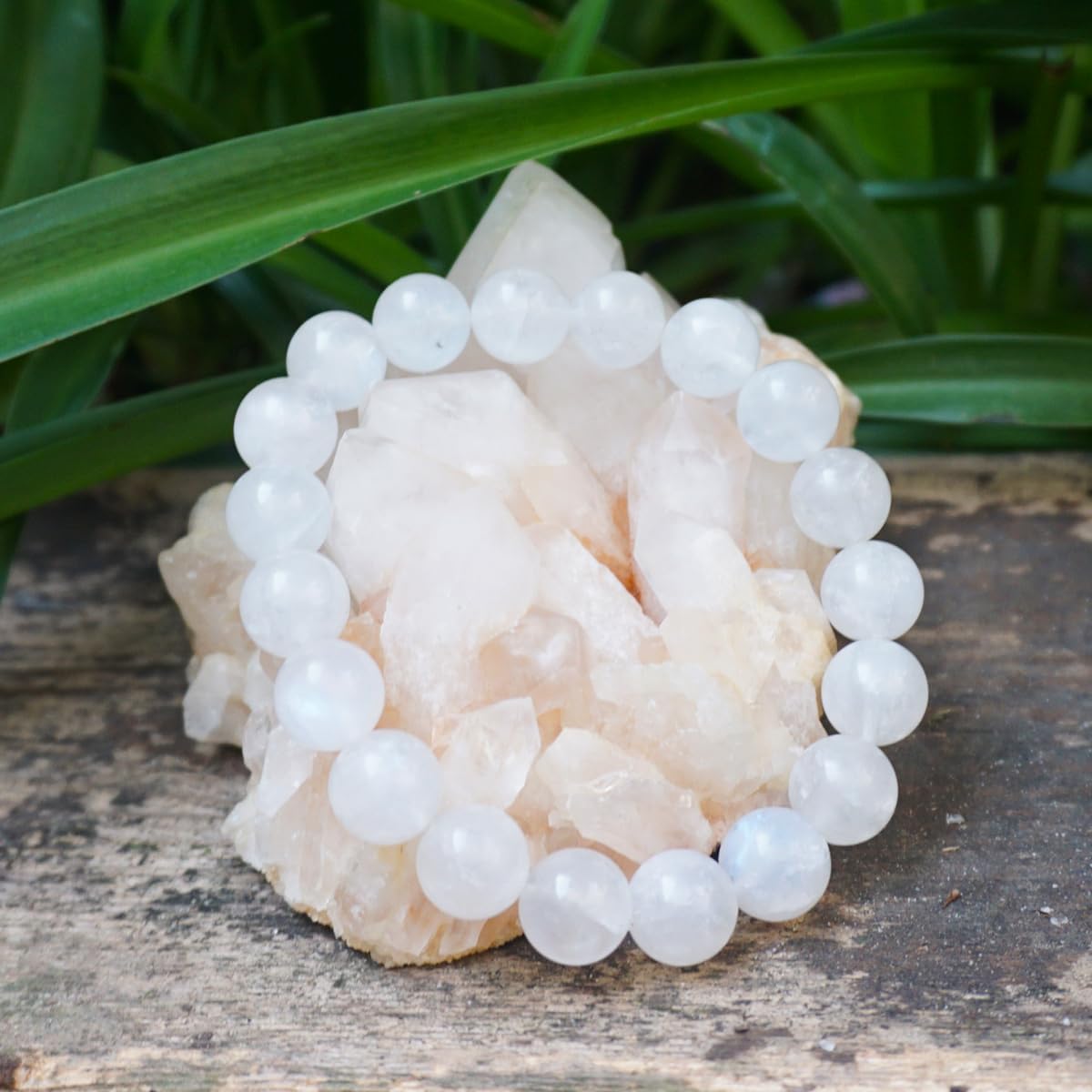 10MM Crown Chakra Moonstone Bracelet (10MM Crown Chakra Moonstone Bracelet)