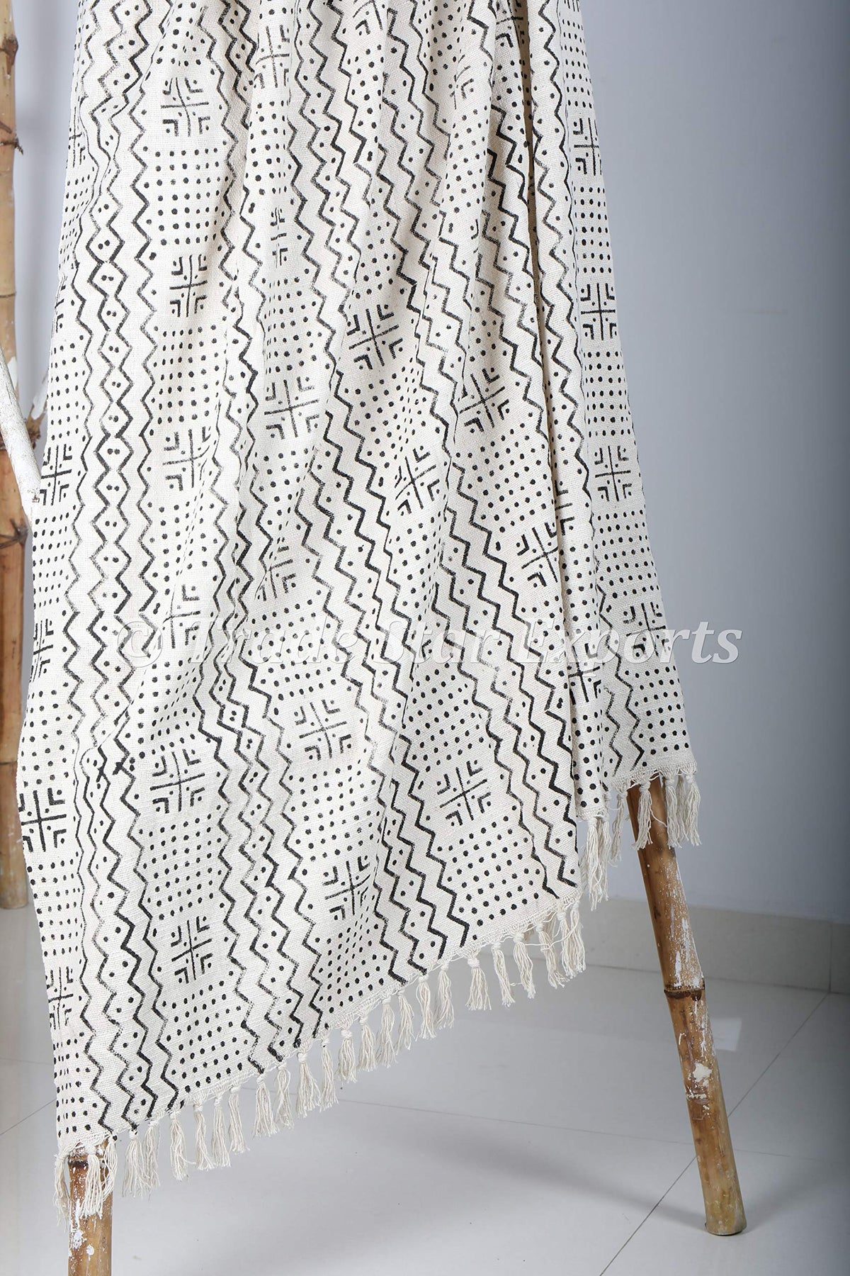 Mudcloth Print Throw (Off White / Alma (120 x 170 Cms))