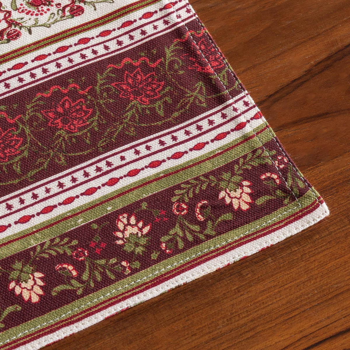 Placemats Set of 4 Reusable 100% Cotton (032 - Reveillon Au Jardin / 13" X 19" (Pack of 4))