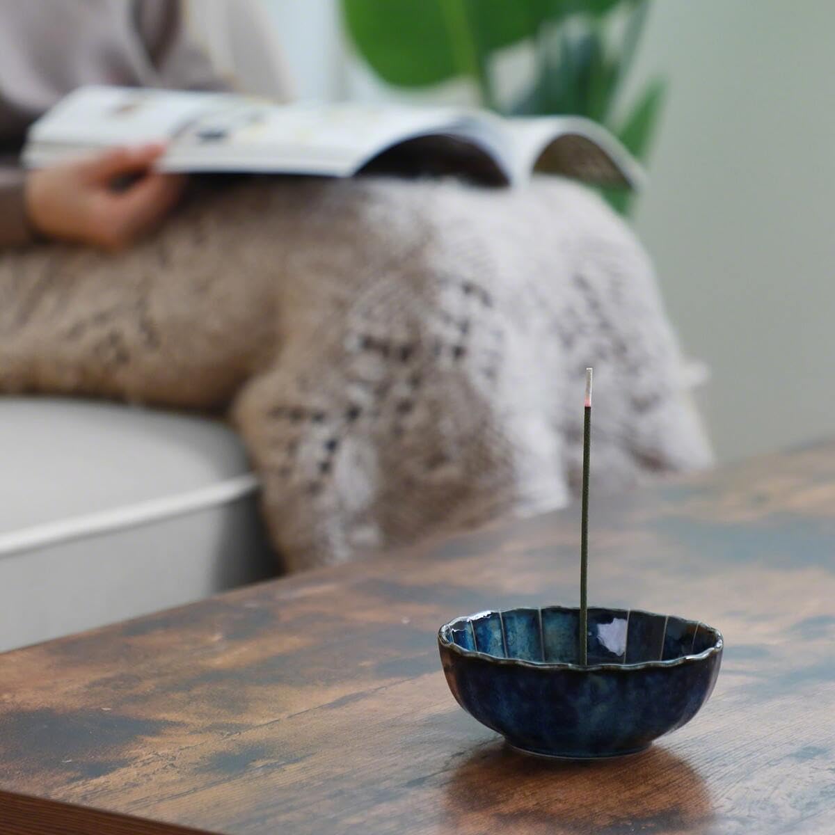 Gift Set Sandalwood Incense Sticks & Navy Blue Lotus Holder by Asayu Japan (Sandalwood + Navy Blue Lotus Holder)