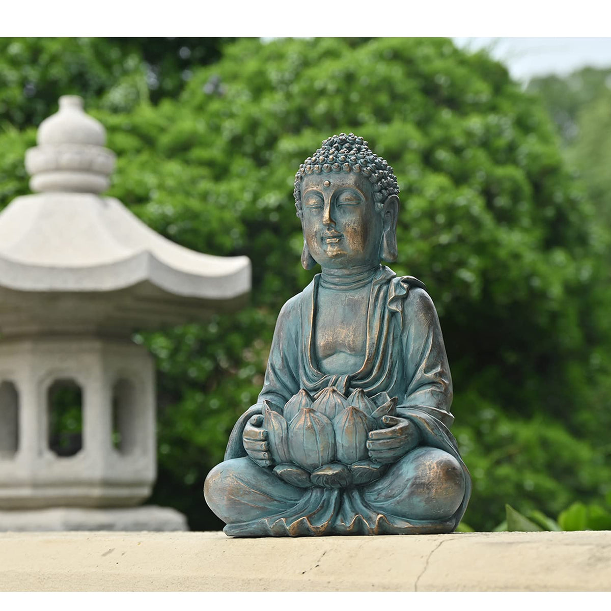 Meditating Buddha Solar Resin Garden Statue 7.1" (Medium)