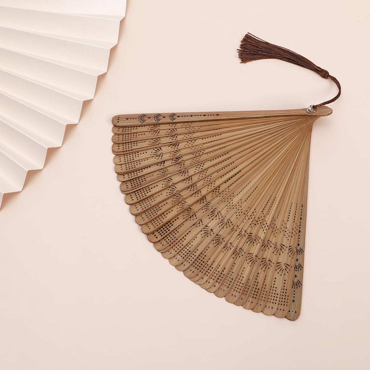 Handheld Bamboo Folding Fan for Women (31.80X18.00X1.20CM)