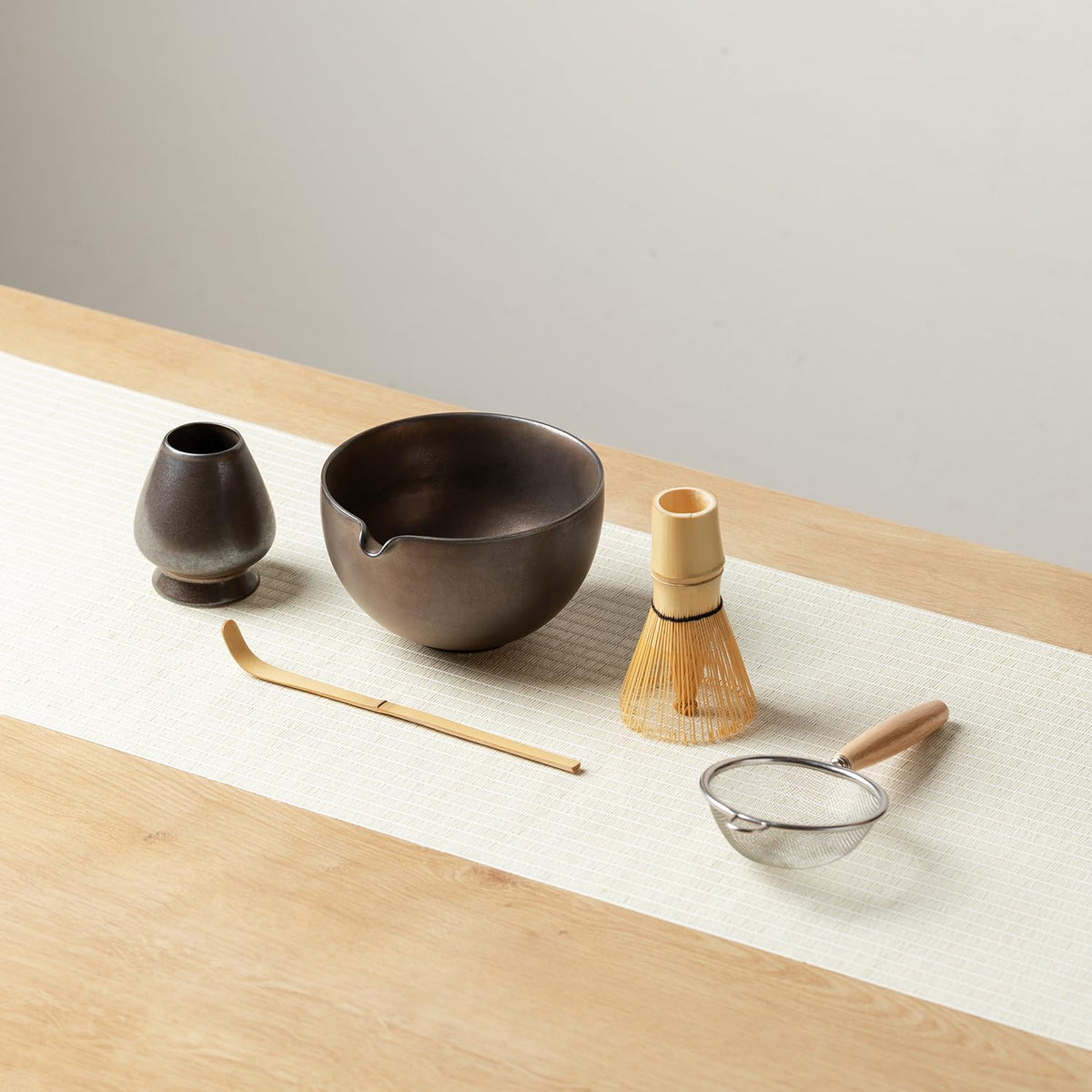Matcha Whisk Set (Black/Gold)