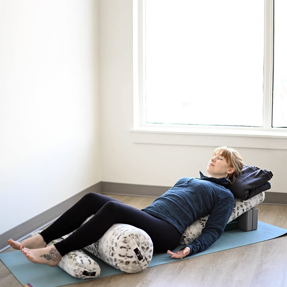 Round Yoga Bolster (Celestial Plum)