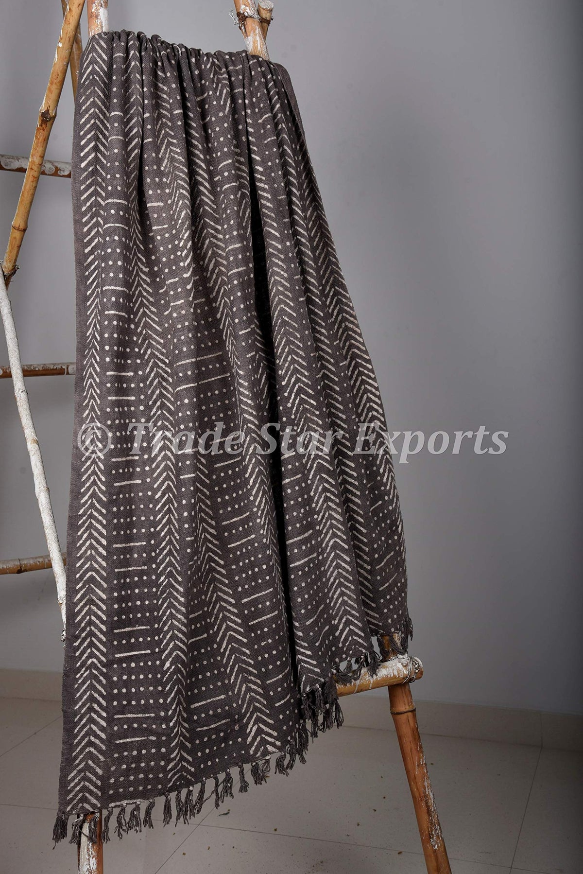 Indian Hand Block Printed Mud Cloth Throw (Gray / Snow (120 x 170 Cms))