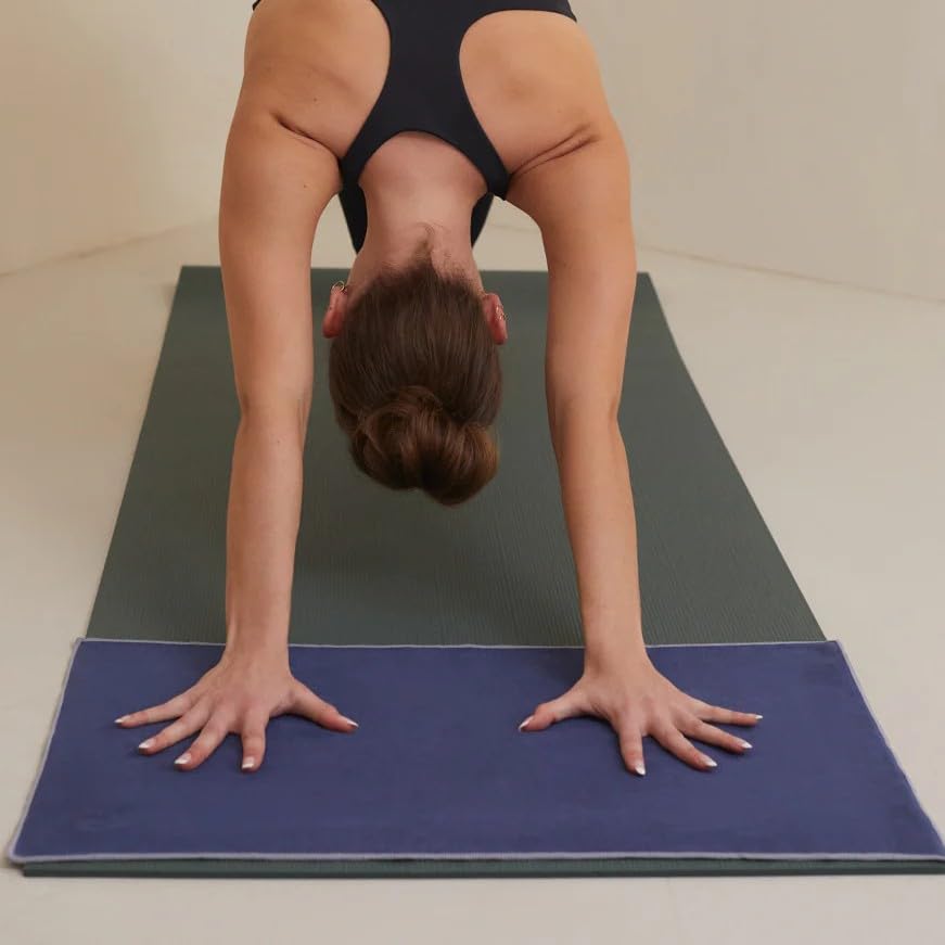 eQua Microfiber Yoga Hand Towel (Midnight / 16" x 24")