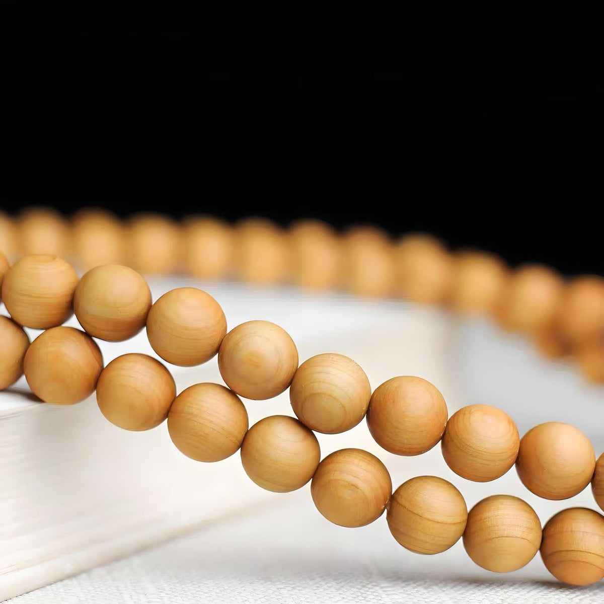 Unisex Thuja Sutchuenensis Wood Beads Wooden Bracelet Necklace Prayer Mala Wristband Bracelet (8mm 108 Beads)