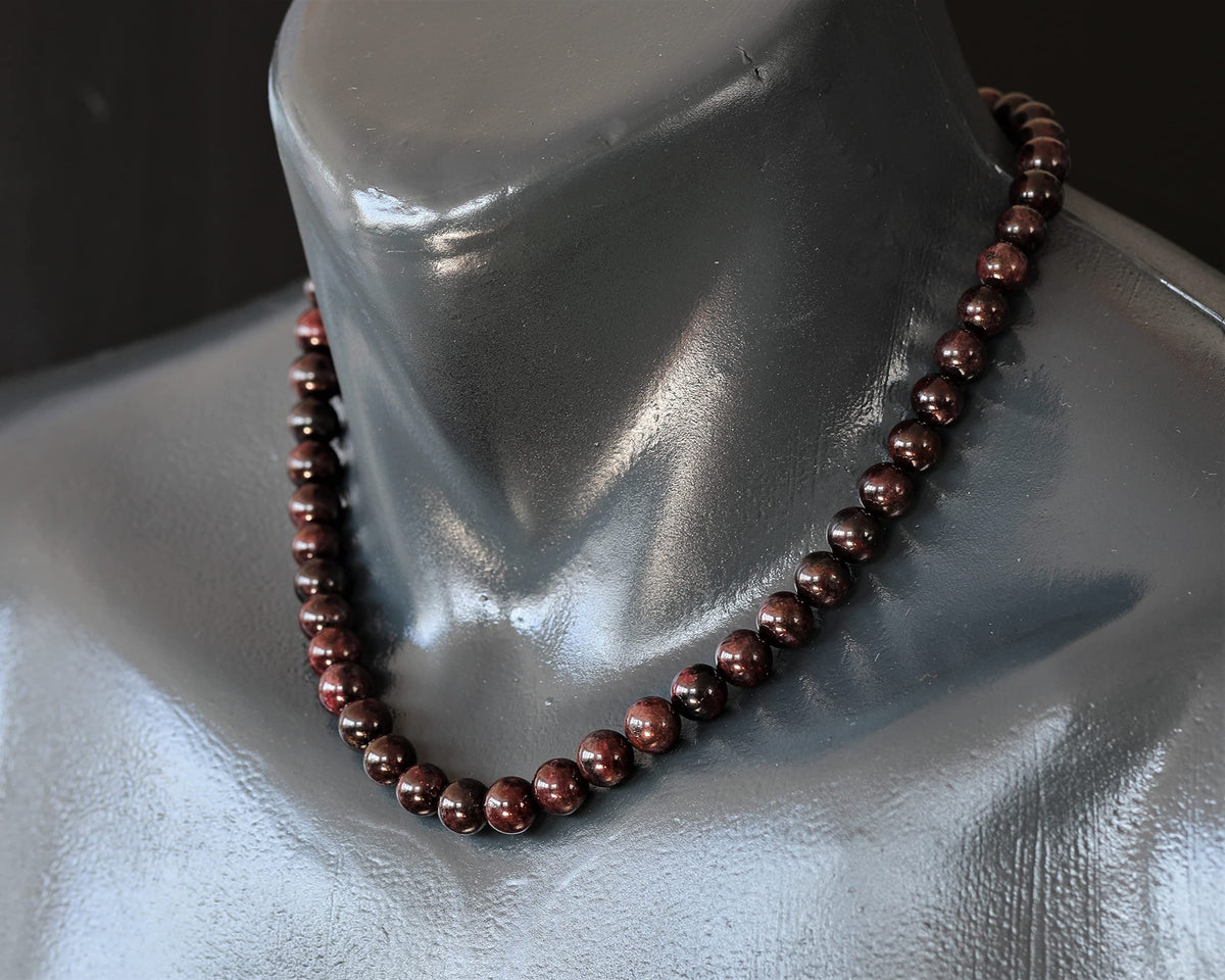Natural Red Garnet Beaded Choker Necklace (Garnet / 24 Inches)