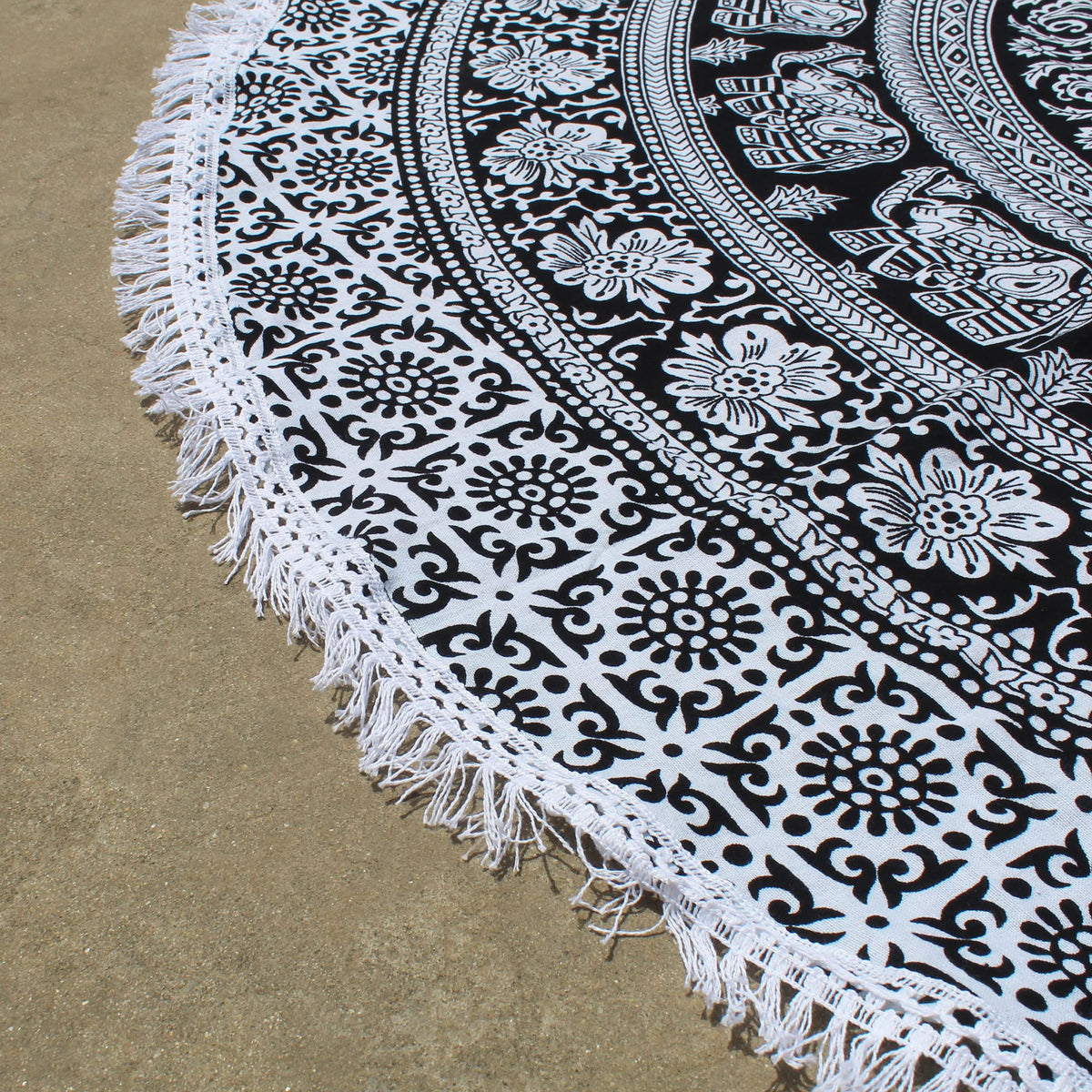 Round Beach Tapestry Turquoise Mandala Throw (3'6" (Round) / Black and White)