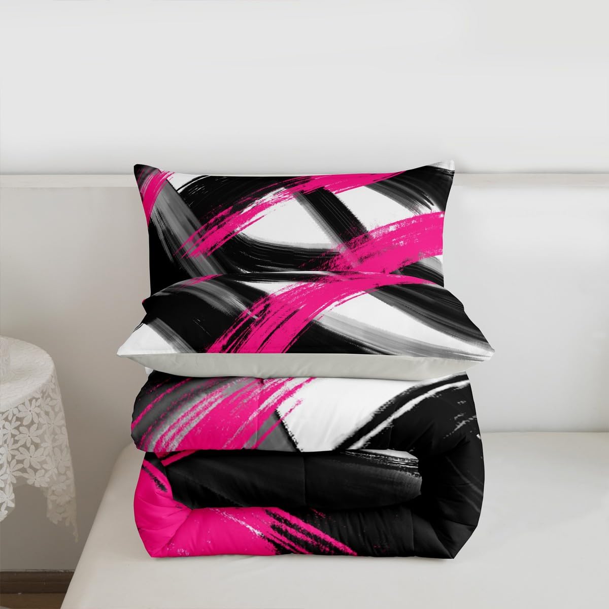 Black Hot Pink Comforter Set Twin Size Bedding Set (Multi 45690 / Twin)