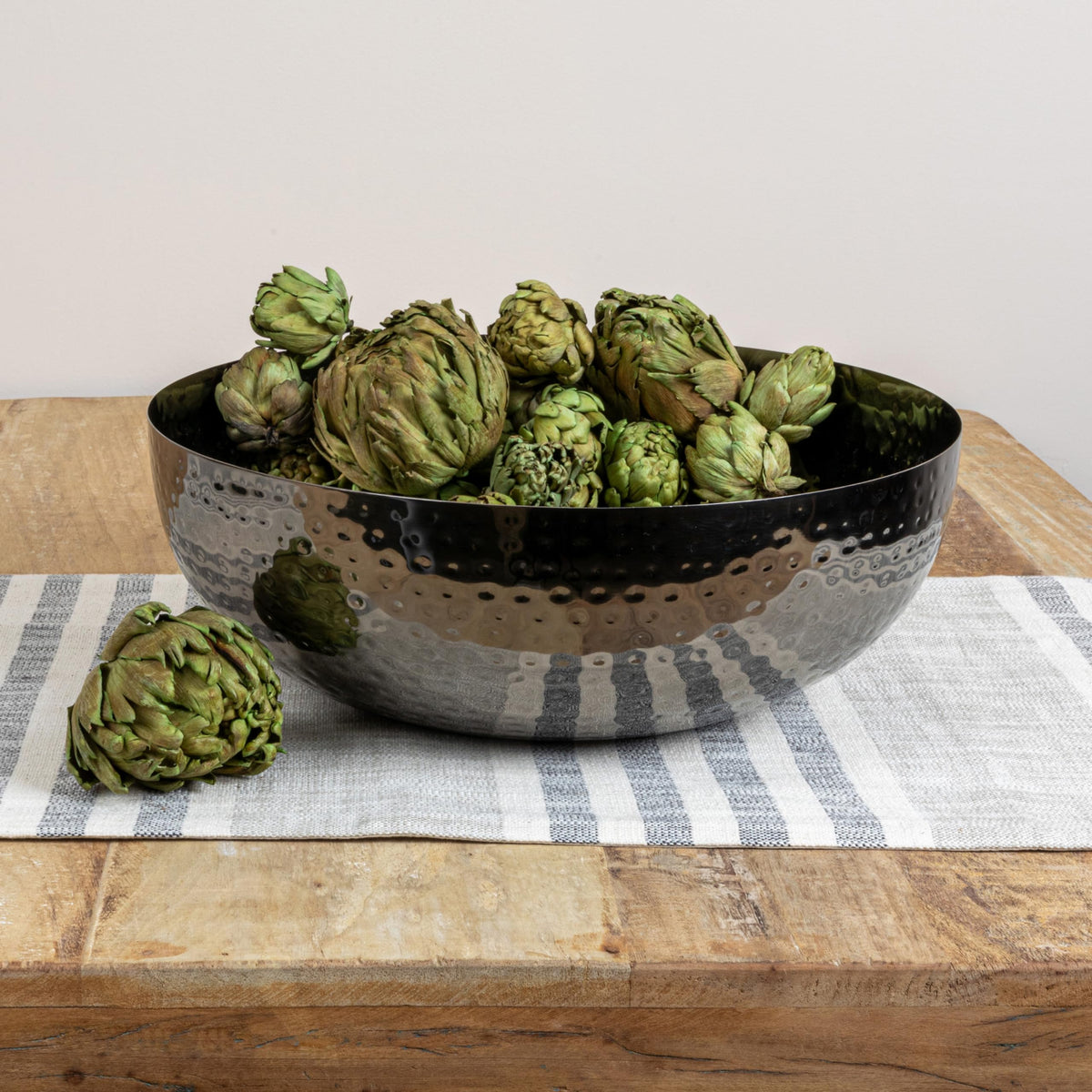 Round Hammered Metal Bowl (Oxidized Silver)