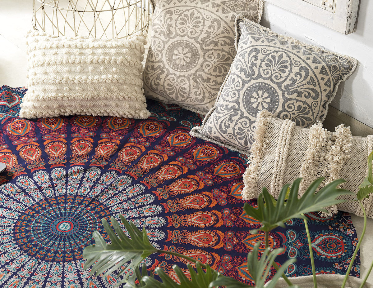 Round Tapestry with Tassel Wall Hanging Ombre Hippie Mandala Bohemian Hippy Intricate Indian Tapestries Tablecloth 70 Inches (Multicolor / 70"L x 70"W)