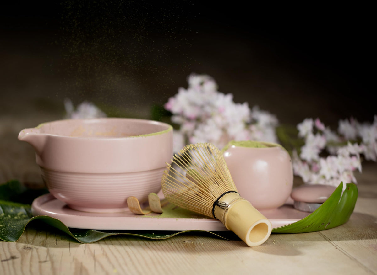 Blush Pink 7 Piece Matcha Tea Set with Bowl & Bamboo Whisk (Blush Pink)