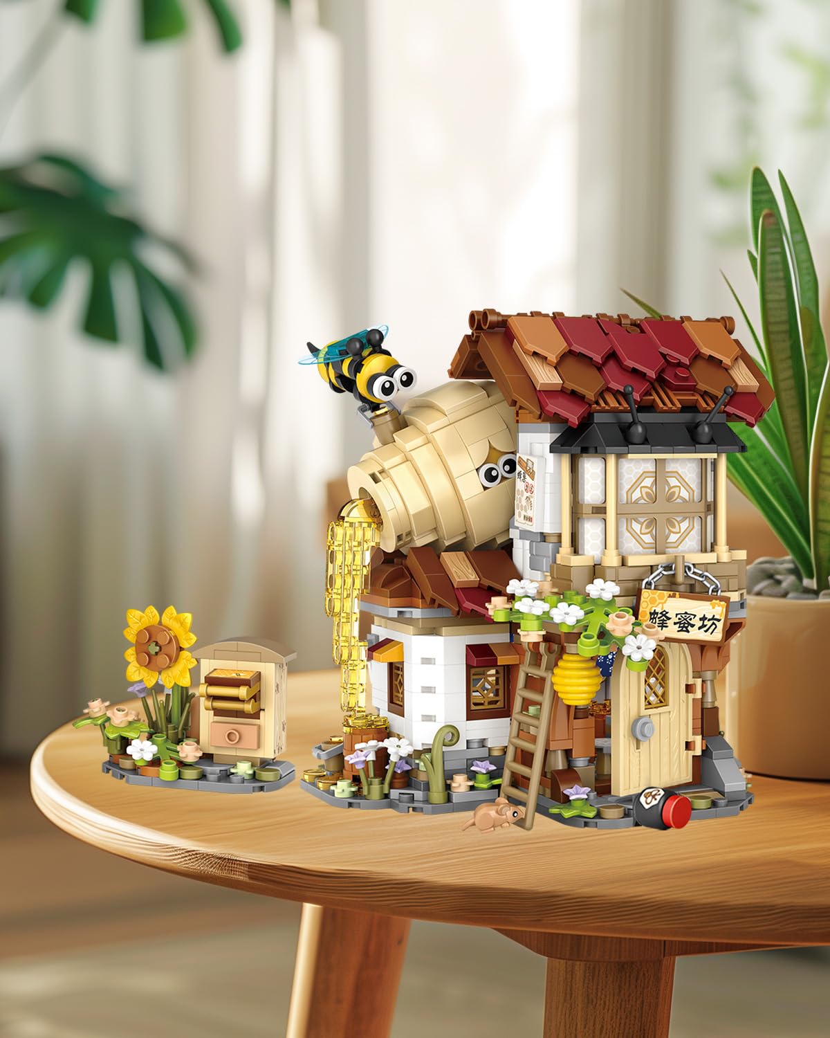 City Street View Honey Workshop Mini Building Blocks Set 1242 pcs (1943)