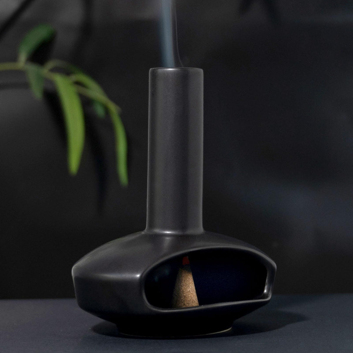 Mini Chimney Incense Burner (Round Bottomed Palo - Black)