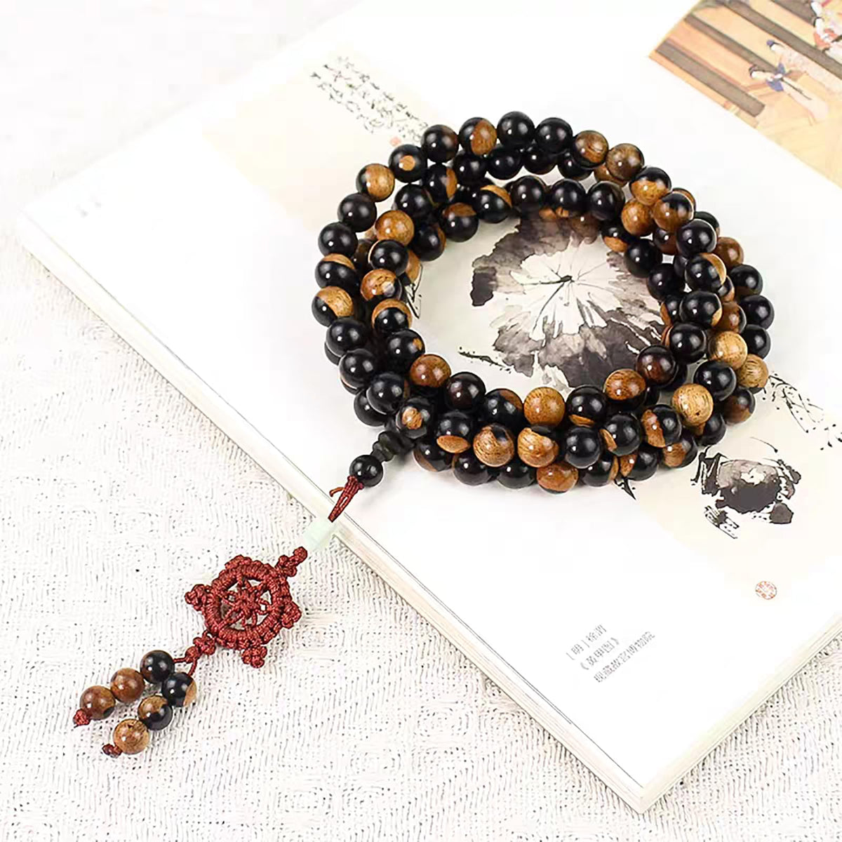 10mm Natural Yin and Yang Sandalwood 108 Mala Bracelet for Men Buddha Beads Necklace Ebony Prayer Beads Bracelet (10mm Yin and Yang Wood - 41 inches)