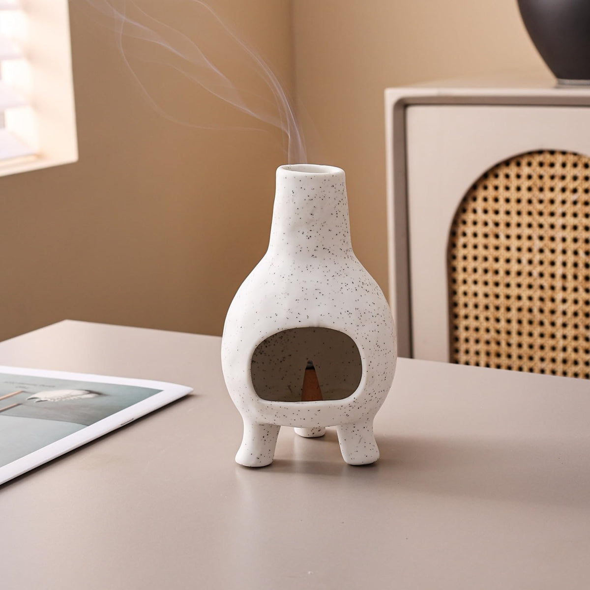 Palo Santo Holder Burner for Meditation Decor (White Black)