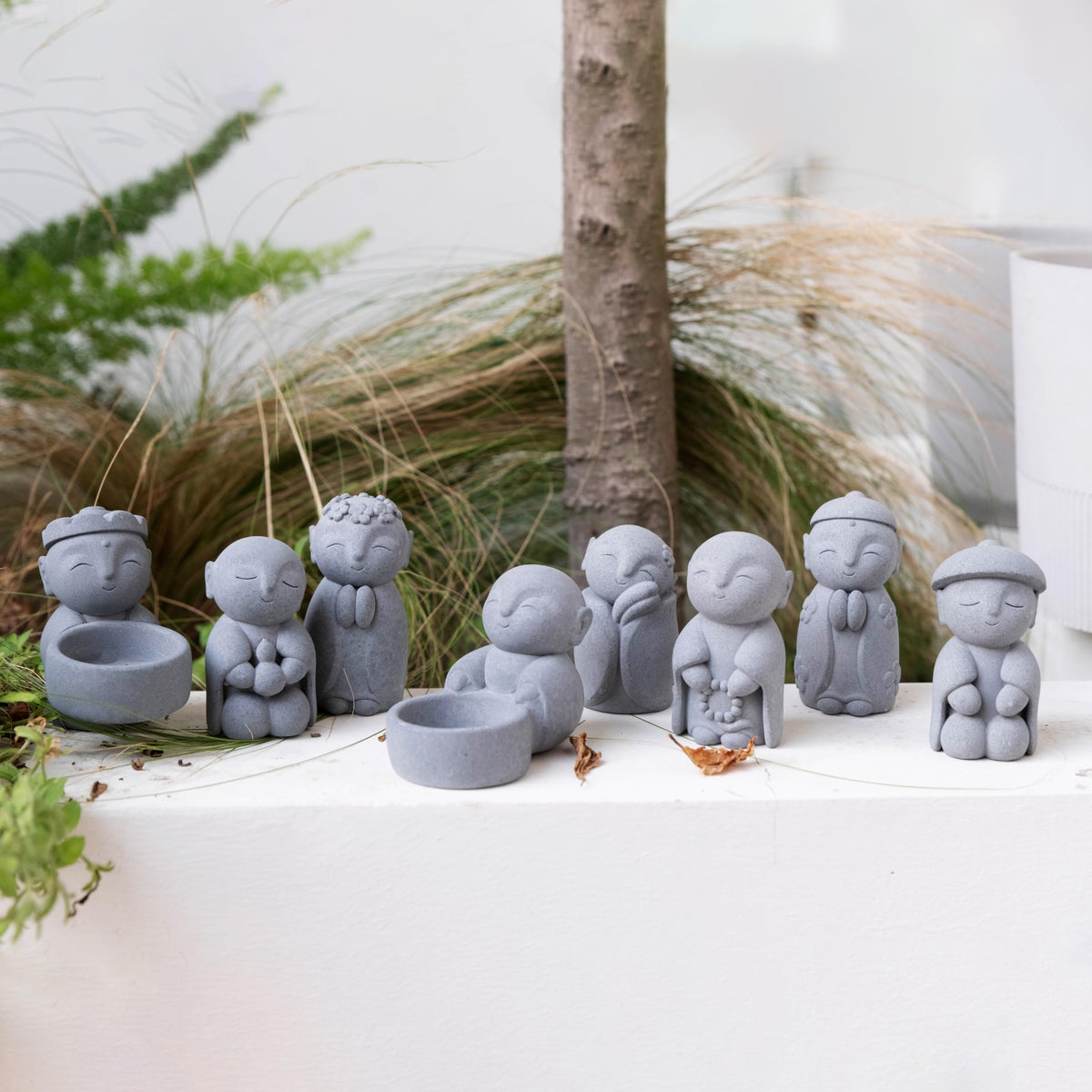 Buddha Statues with Candle Holder Zen Monk Candle Holder Zen Monk Buddha Statue Praying Sculptures Ornament for Wealth Good Luck Feng Shui Decor Home Office Car Decoration (Sit Buddha With Candle Holder)