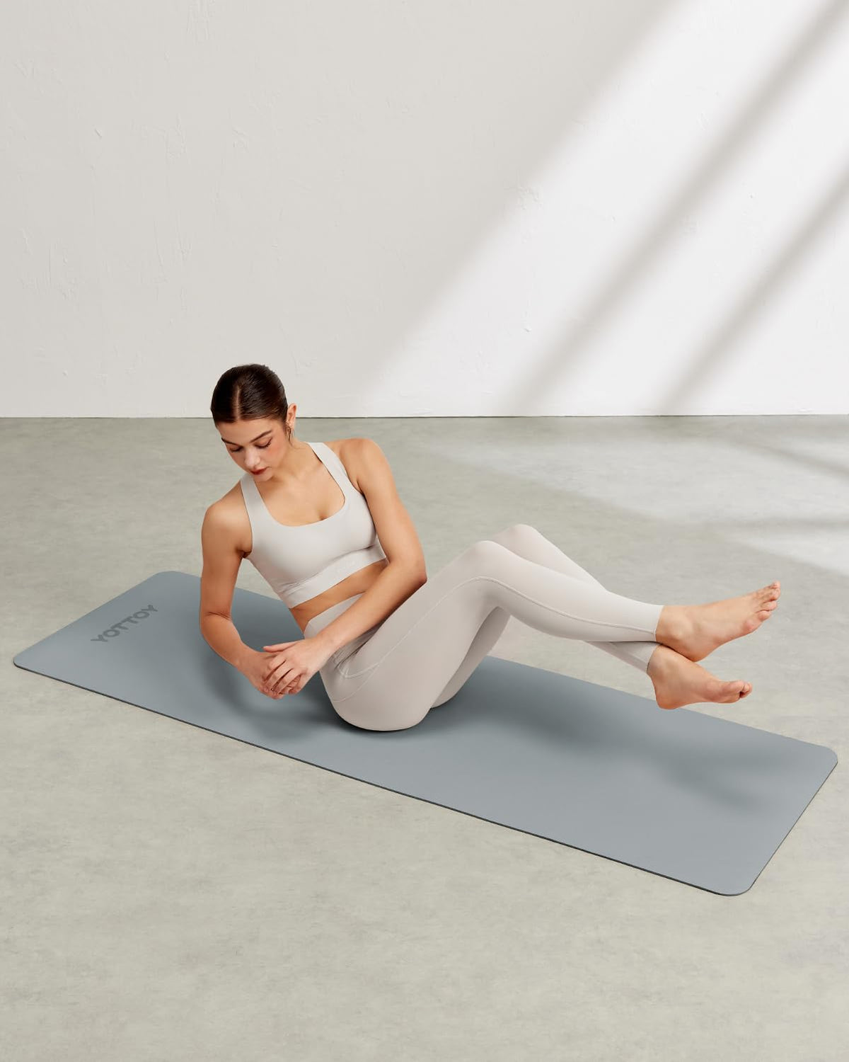 Yoga Mat,Non-Slip TPE Exercise Mat(1/4 Inch) for Pilates, Fitness & Barefoot Workouts, Home Gym Studio with Strap & Bag (Grey, 31 * 0.24 Inches) (Grey / 31 x 0.24 Inches)