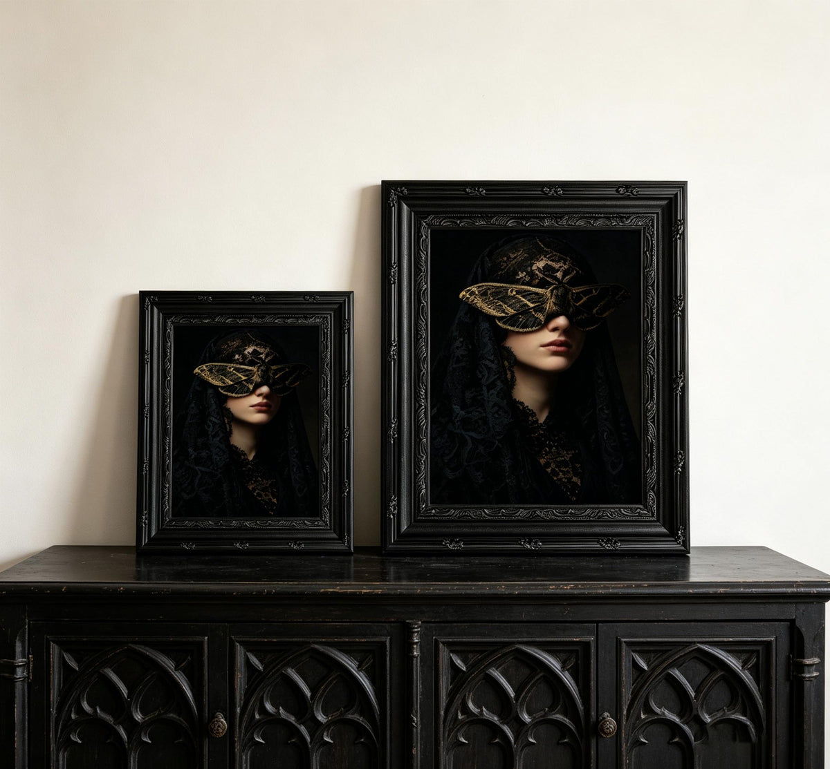 Framed Dark Gothic Wall Art (Moth / 11"L x 9"W)