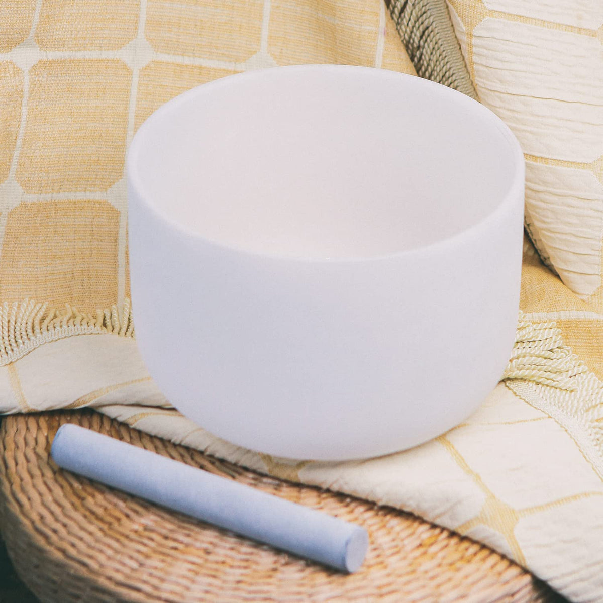 8inch 432 hz B Note Quartz Crown Chakra Singing Bowl forSound Healing Music Instrument With Carrying Case (8Inch B 432hz White / 8 Inch)