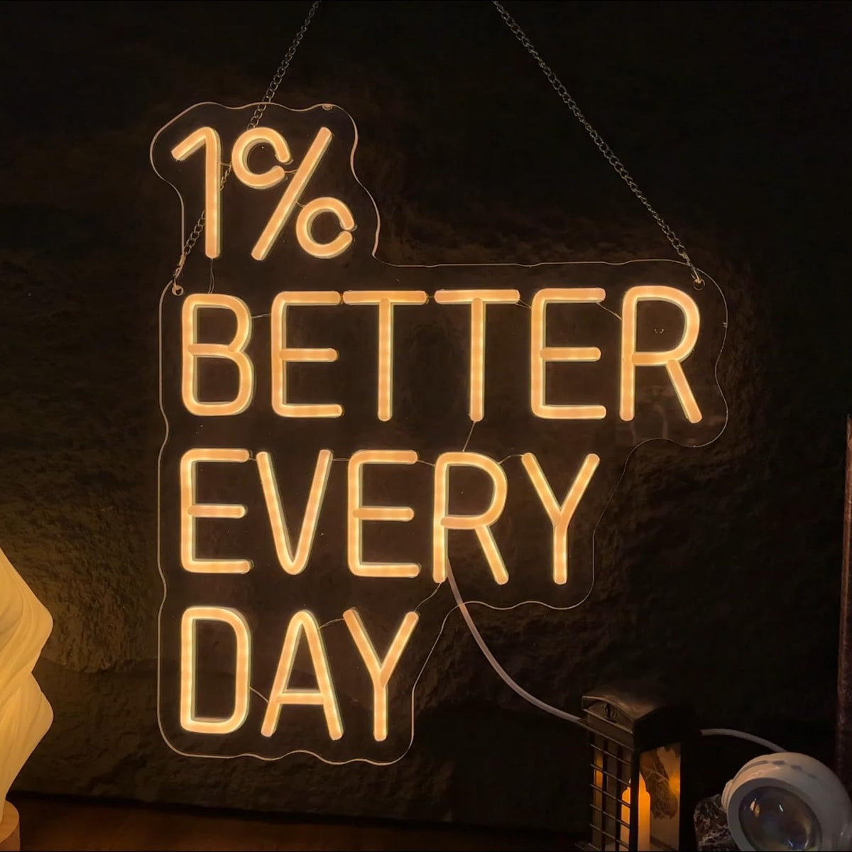 1% Better Every Day Neon Sign Inspirational Cite Gym Wall Decor (1% better every day)