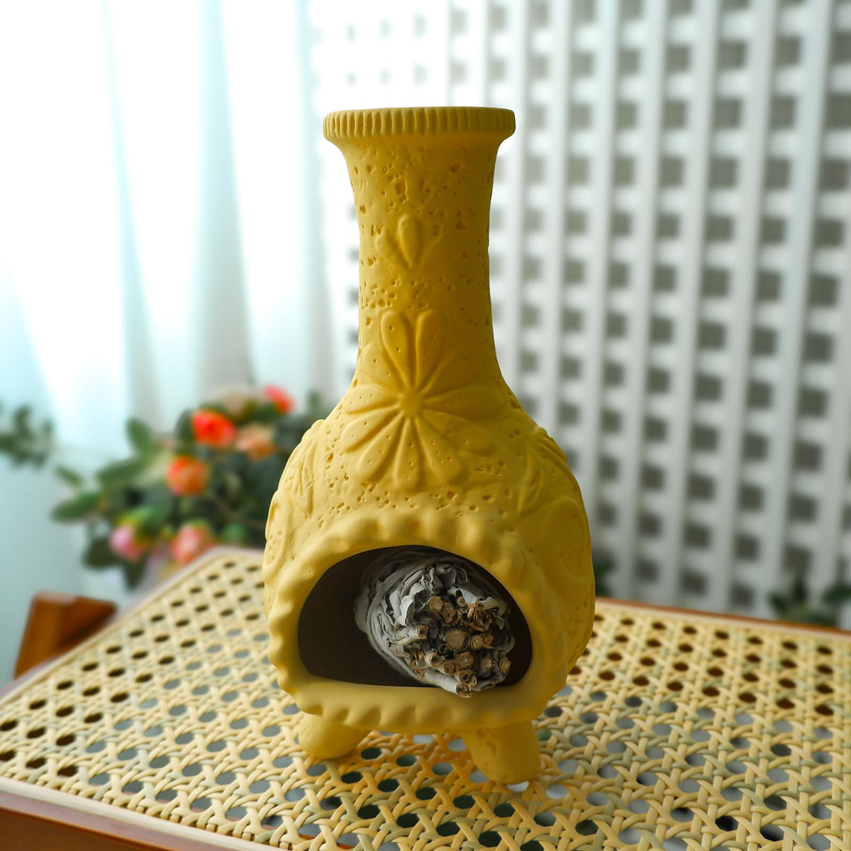 Yellow Floral Palo Santo Chiminea (Flower Palo Santo Holder-yellow)