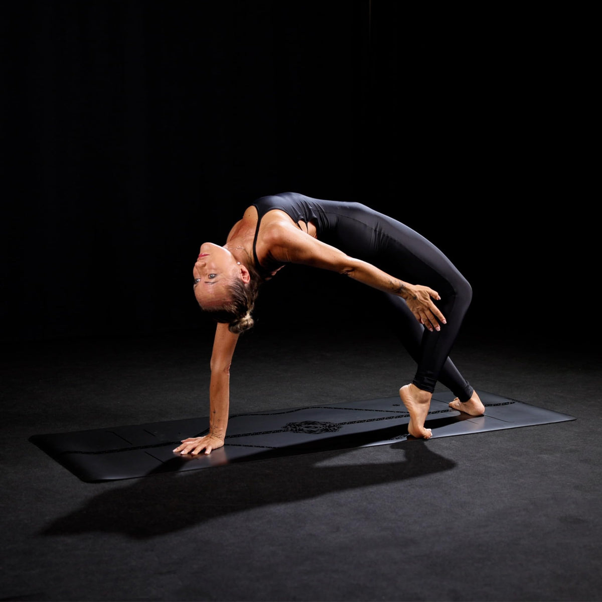 Printed Yoga Mat (Mystique - Black on Black)