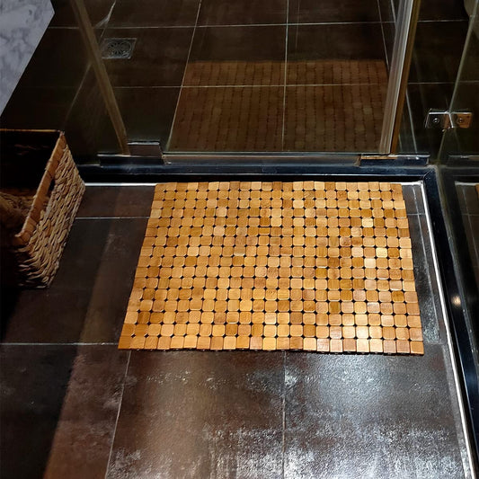 Bamboo Bath Mat with 15.7X23.6 inch (23.6" x 15.7" (Rectangular))