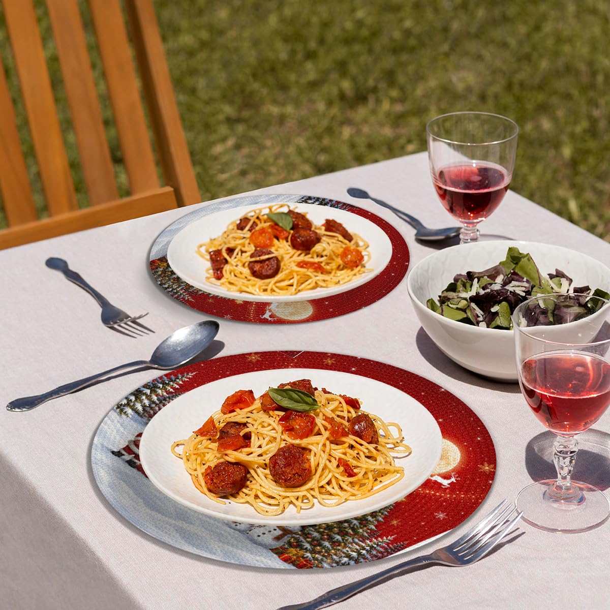 Christmas Woven Placemats Round Placemats Set of 6 for Festival Party (C 003 / 6 pieces)