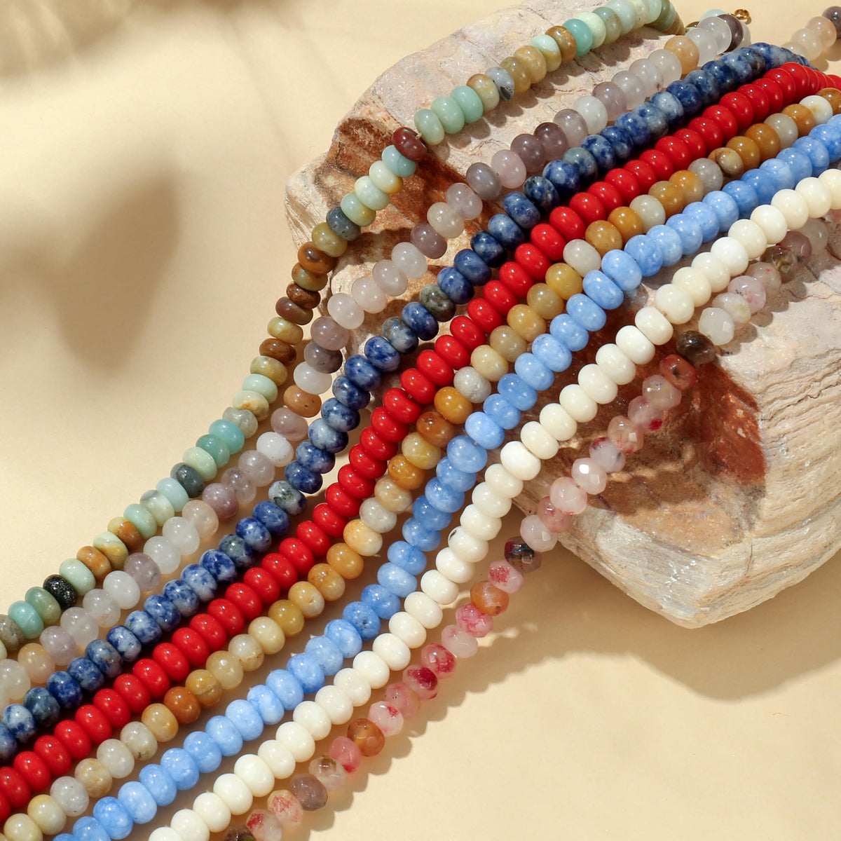 Red Natural Stone Beaded Choker Necklace for Women (Tangerine-color)