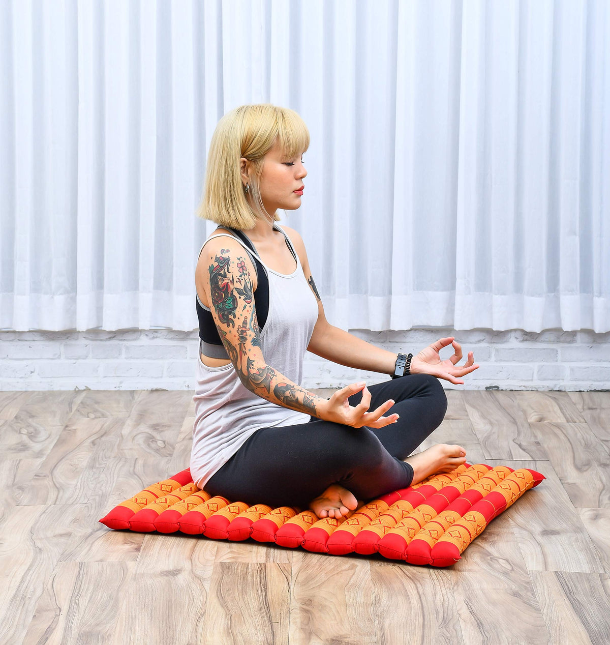 Zabuton Meditation Mat 28 x 28 inches (Sf02 - Orange)