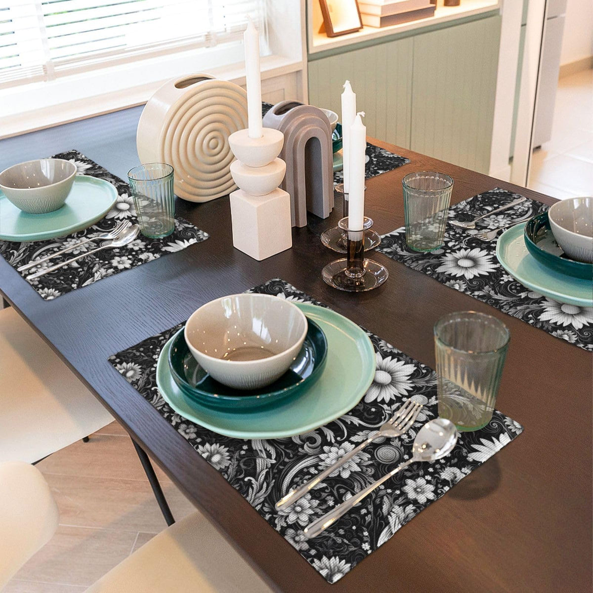 Black and White Flower Sketch Place Mat Set of 4 Pieces Heat (4PCS / Black and White Flower)