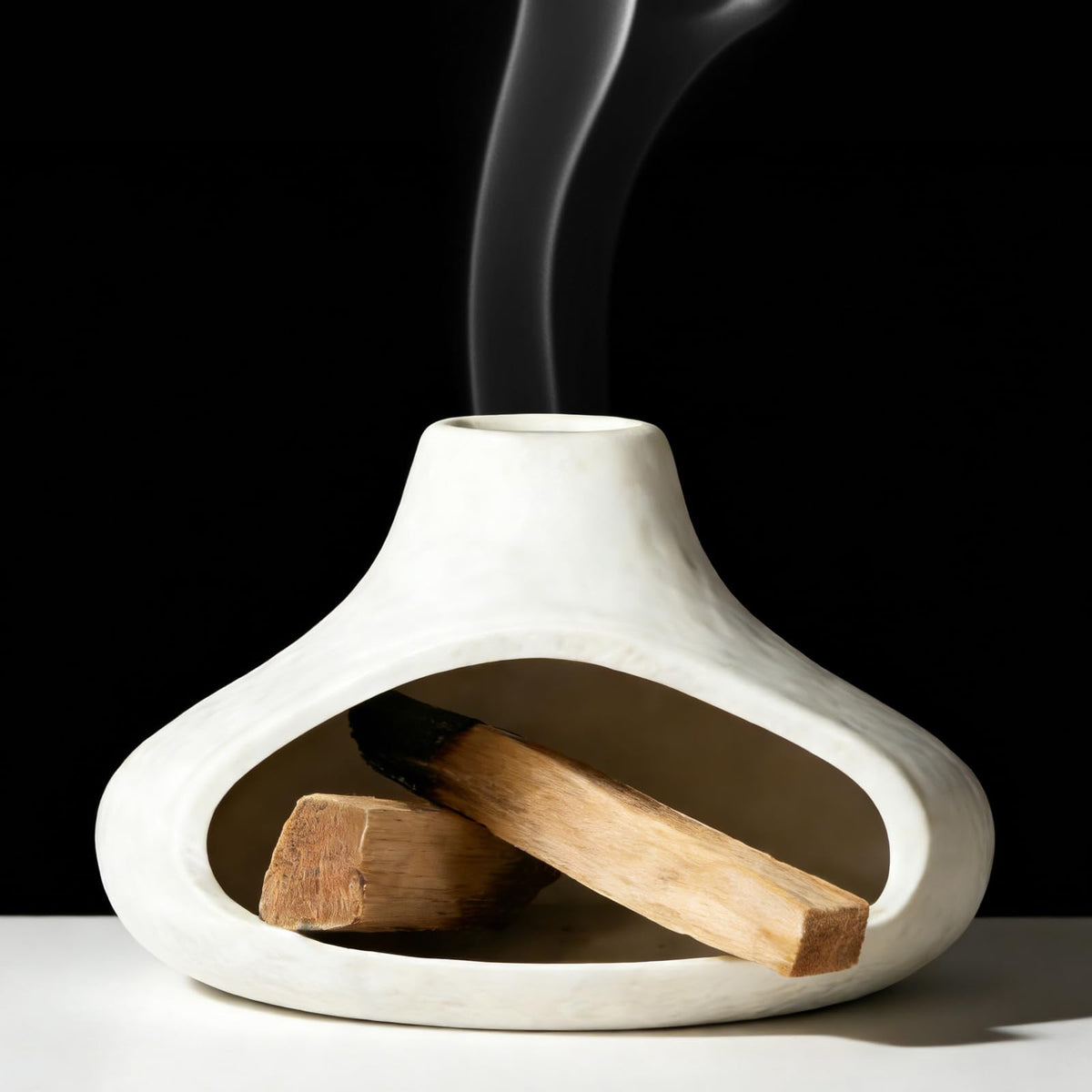 Ceramic Palo Santo Holder with Mini Chimney (White)