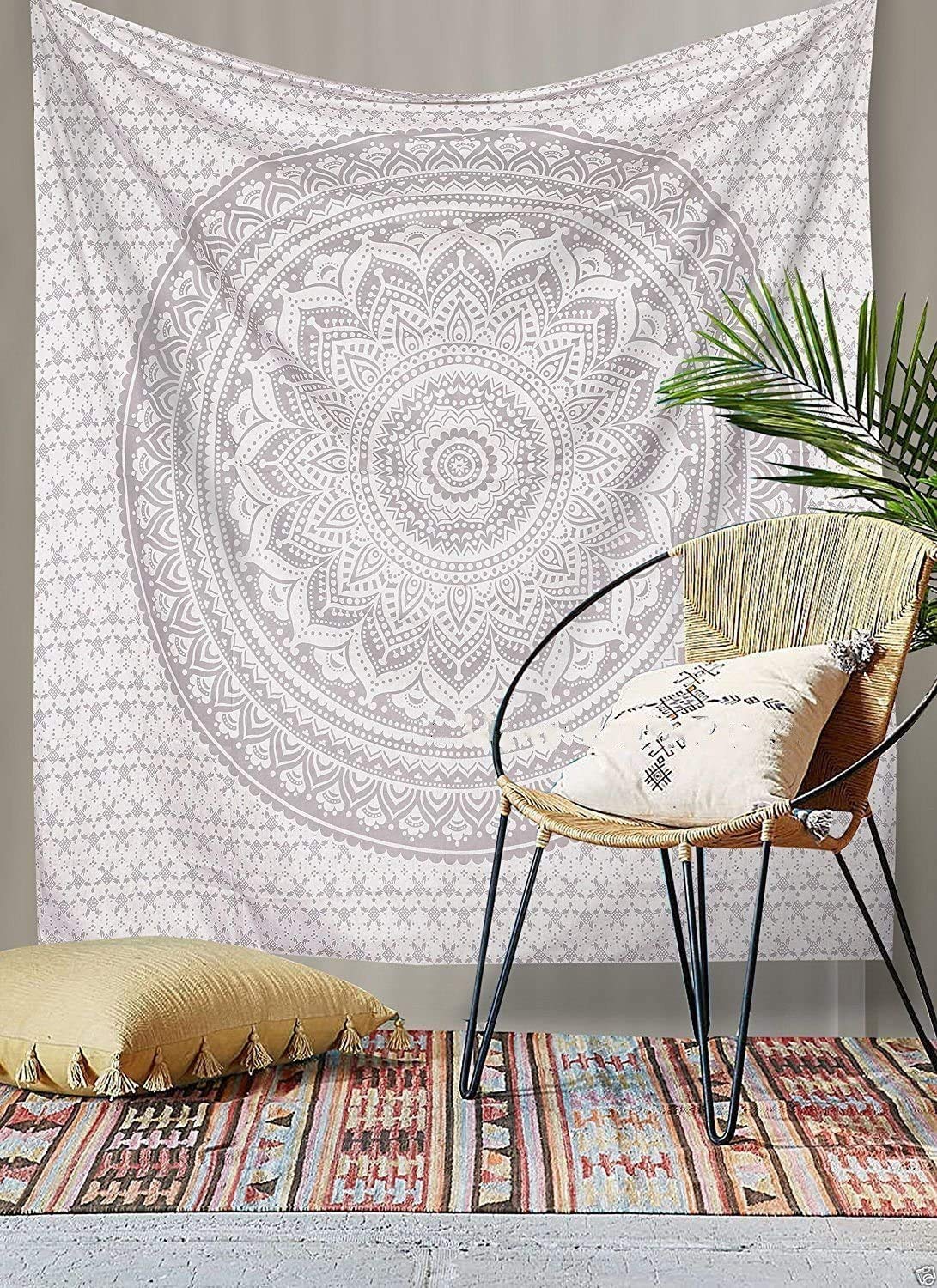 Ombre Wall Hanging Bohemian Tapestry (Silver / 60"L x 54"W)