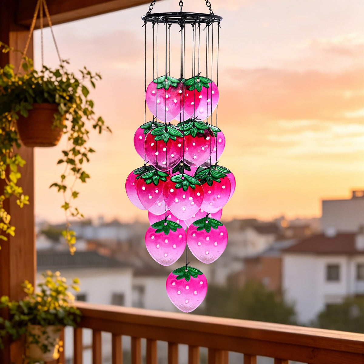Glass Strawberry Wind Chimes (Pink(strawberry))