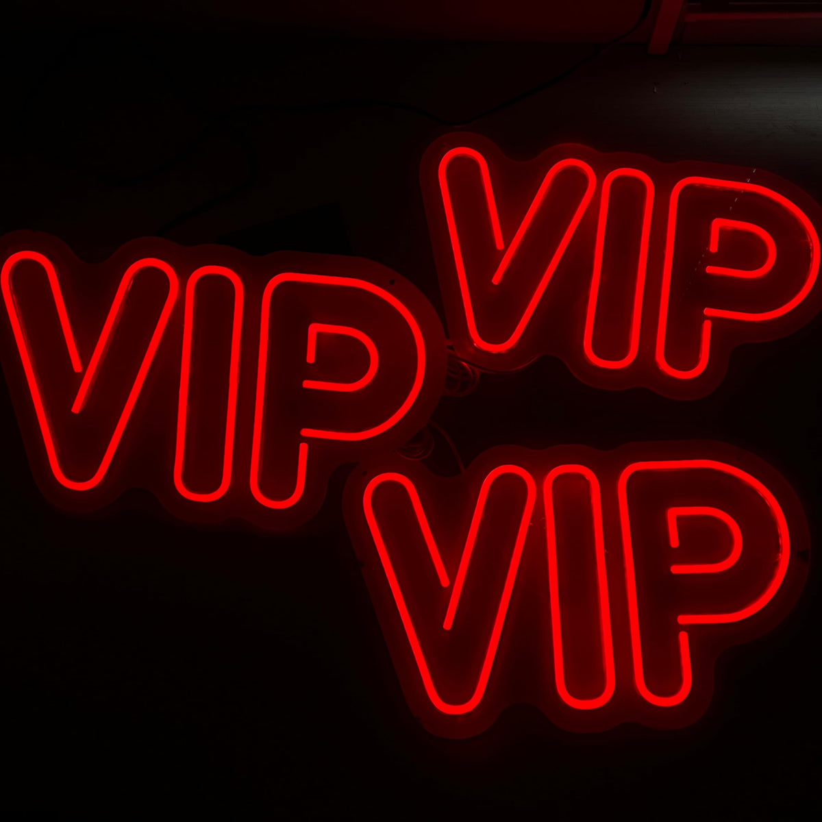 VIP Neon Sign Lounge Exclusive LED Wall Decor Bar Club KTV Hotel (VIP)