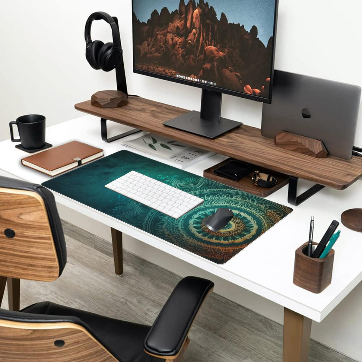 Large Gaming Mouse Pad for Desk (15.7" x 35.4" / Retro Mandala Flower)