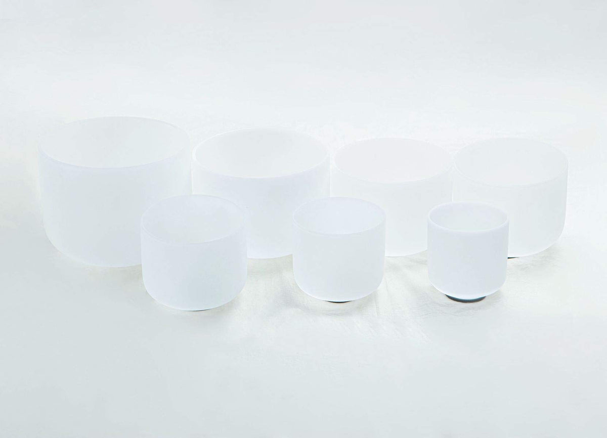6 12 inch Chakra Tuned 432hz Set of 7 Flawless Quartz Crystal Singing Bowls with Heavy Duty Carrying Cases and Singing Bowl Mallet Suede Strikers (Set of 7, 6-12 inches / Flawless white set)