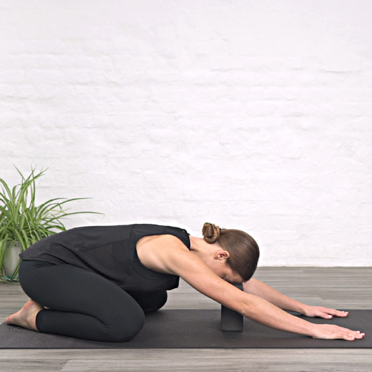 Yoga Block Lightweight EVA Foam Yoga Brick (Black / One Size)
