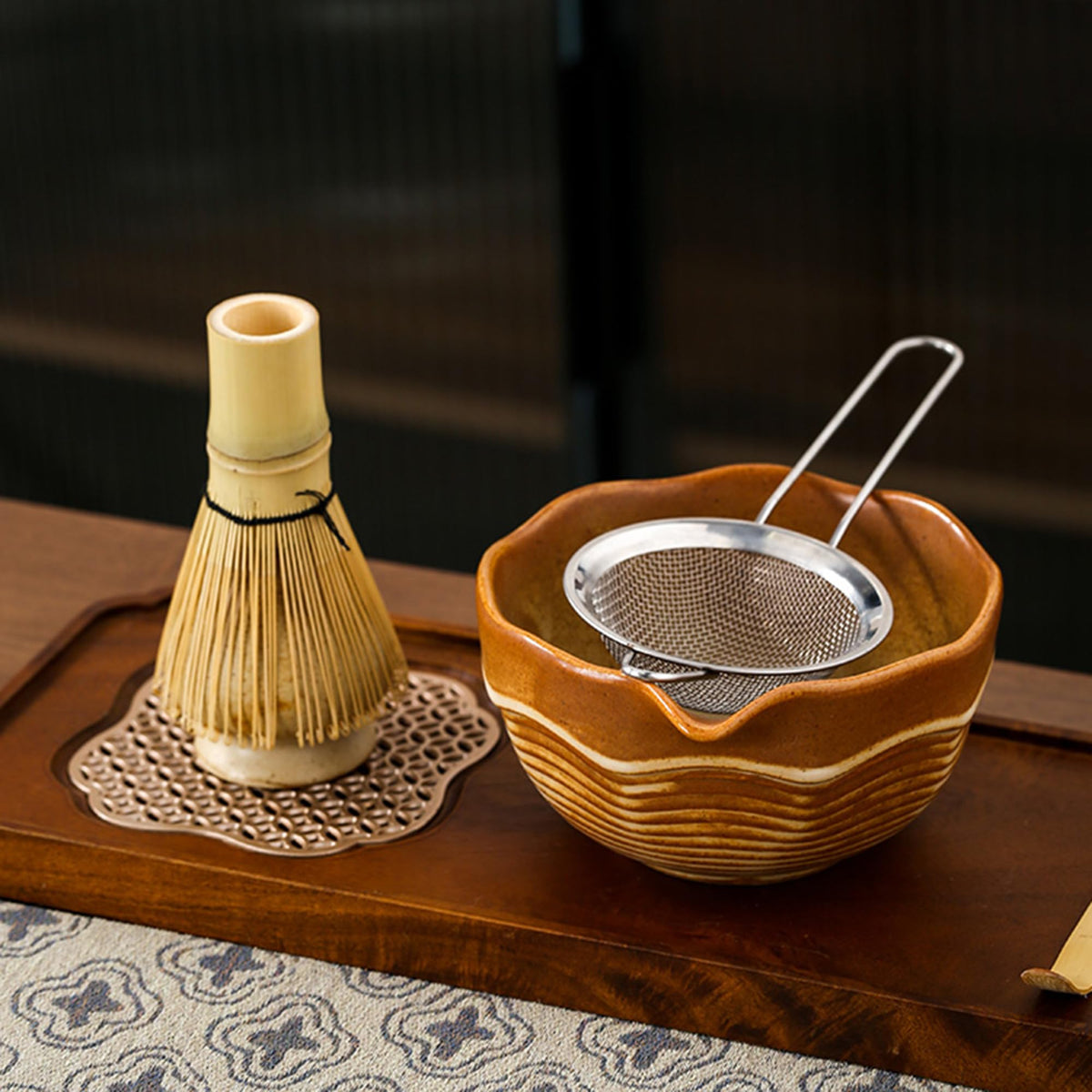 Matcha Bowl Set with Bamboo Whisk (tan yellow (with a textured finish of light and dark gradients）)