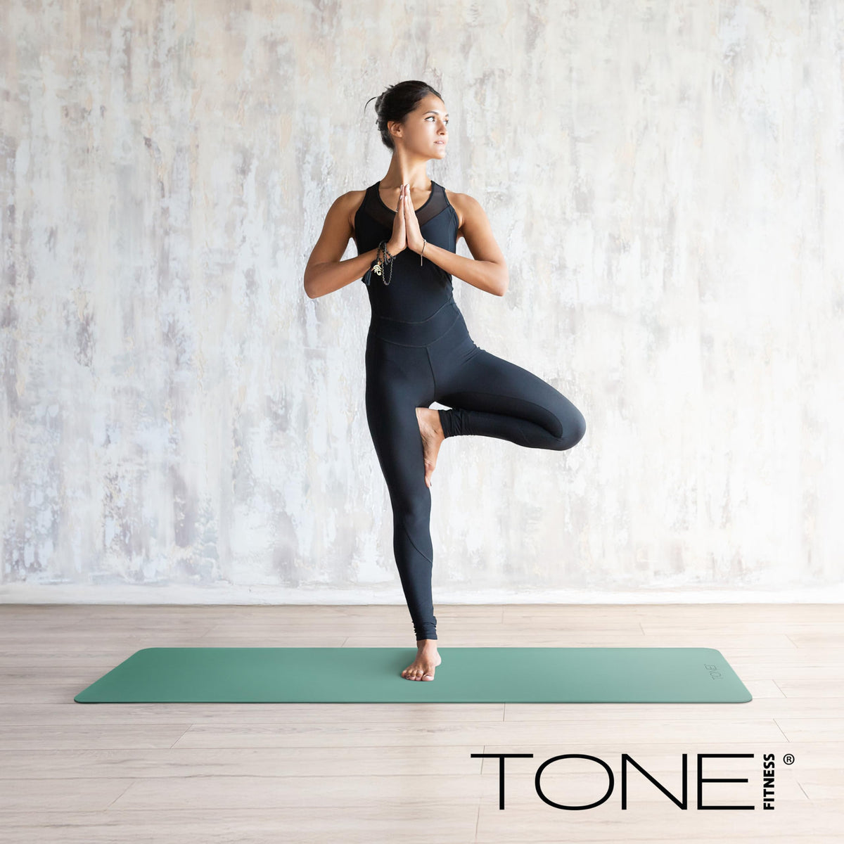 1 4" Yoga Mat (V Pattern / Black/Blue)