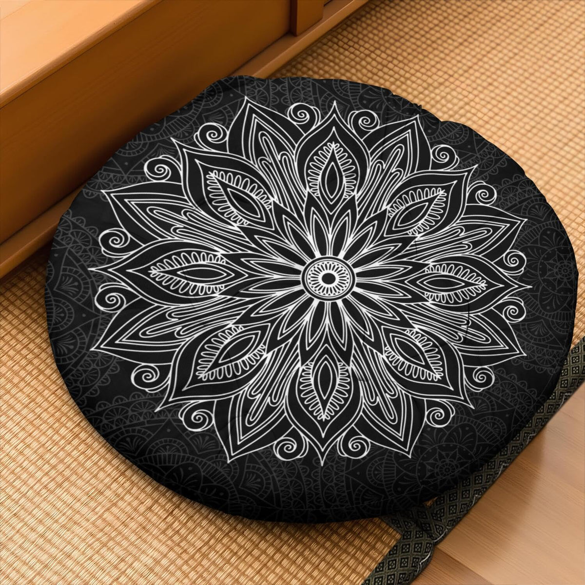 Meditation Cushion (Mandala Black / Round)