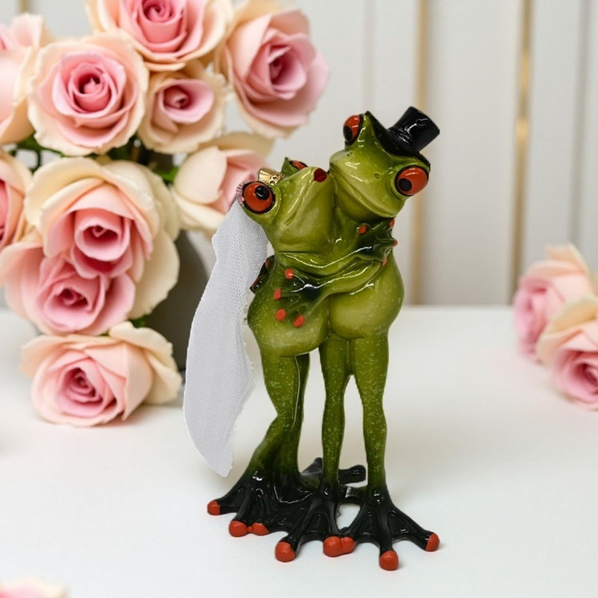 Frog Figurines Cake Topper Wedding Decorations Funny Small Desk Decor Shelf (Green Frog Lovers)