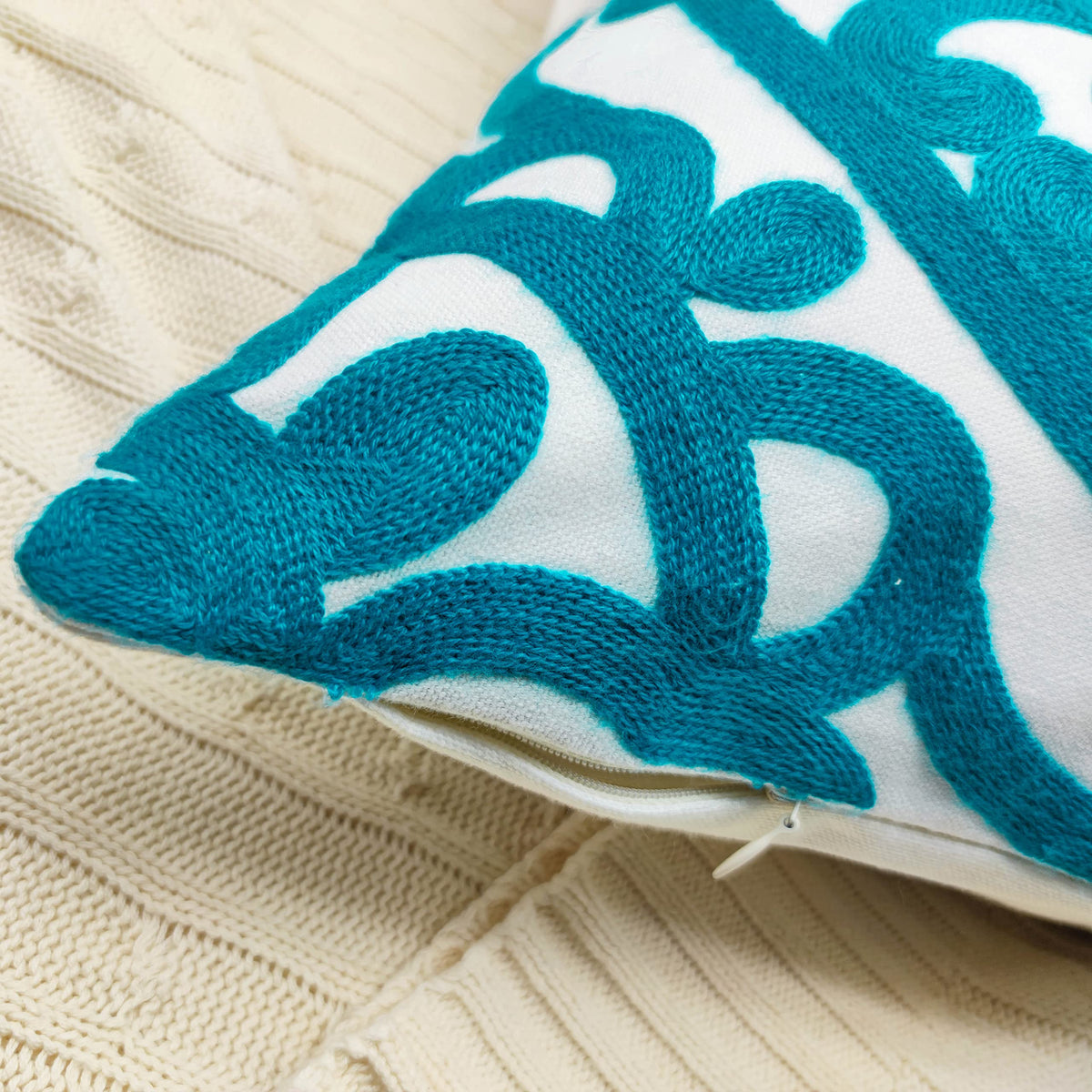 Embroidered Decorative Throw Pillow Cover 18"x 18" Set of 2 (Teal / 18" x 18" (Pack of 2))