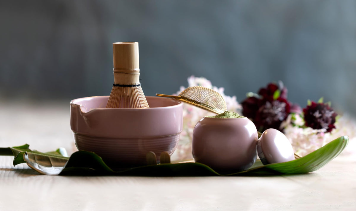 Blush Pink 7 Piece Matcha Tea Set with Bowl & Bamboo Whisk (Blush Pink)