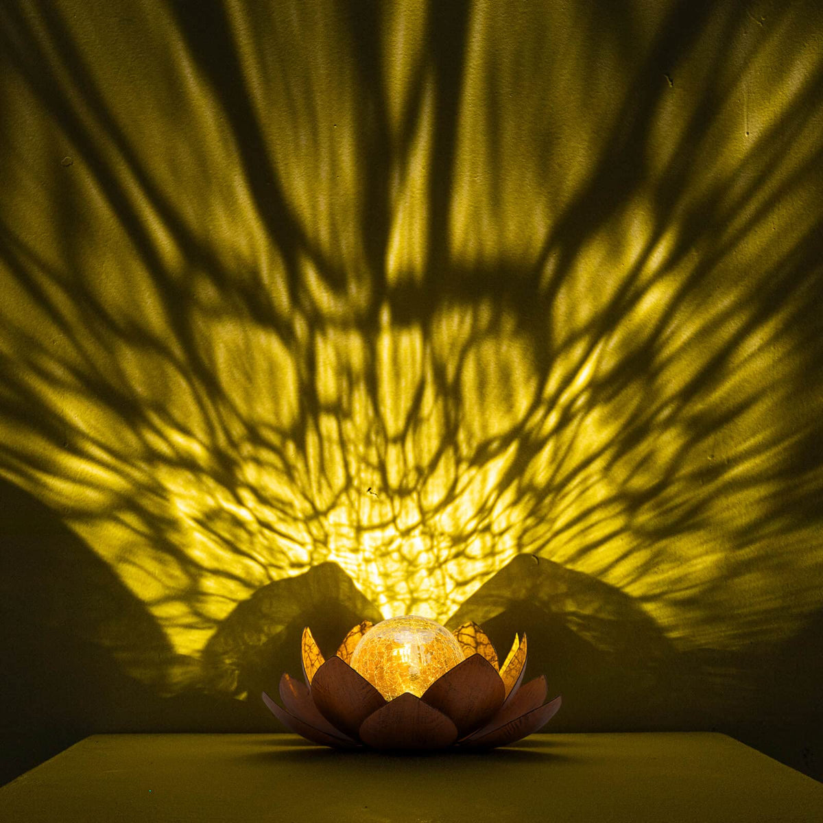 Solar Lights Outdoor Decor Metal Lotus Flower LED Waterproof Glass Decorative Gifts for Garden Lover Women Mom Table Pathway Lawn Patio Yard Ground (Imitation rust)