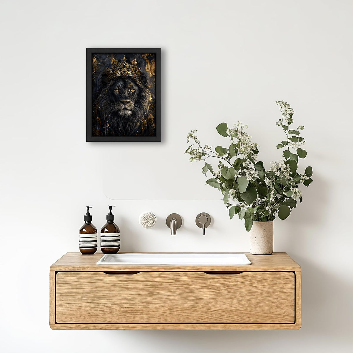Crowned Lion Decor Wall Art (Wall Art Framed 27 / 20"L x 16"W)