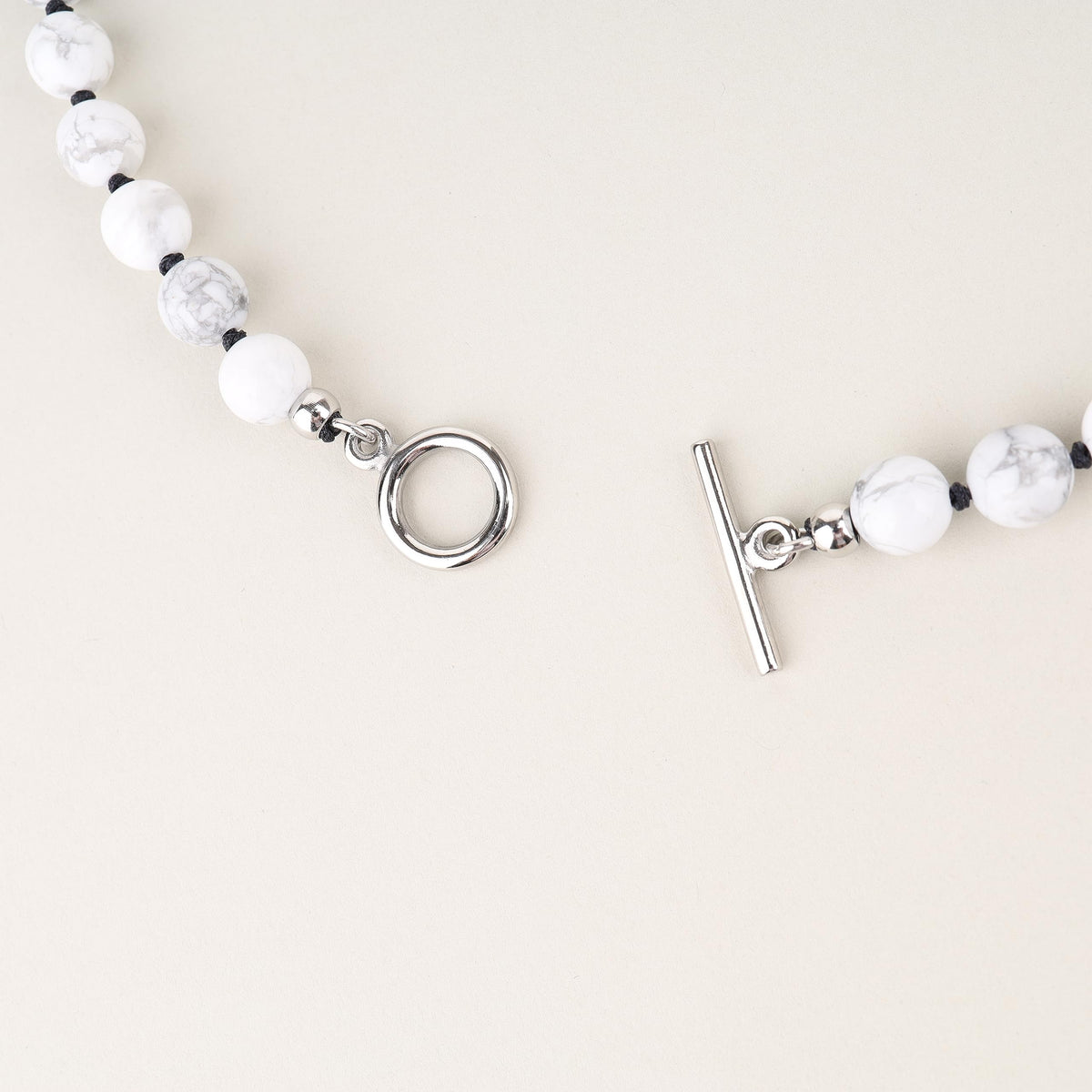 Howlite Necklace for Men (Howlite / 24")